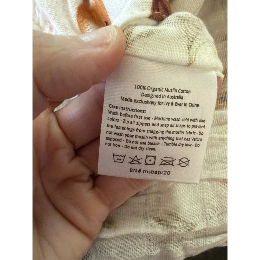 Ivy & Ever Organic Cotton Muslin Swaddle Australian Baby Animals Floral Blanket